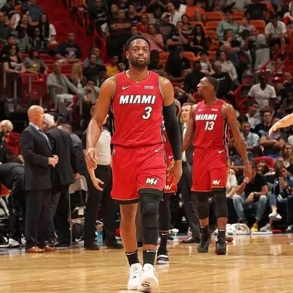 这节表现出色！杨瀚森2助攻&2篮板&造对手2次进攻犯规（单节高光！杨瀚森送出2助攻、摘下2篮板并造成对手2次进攻犯规）