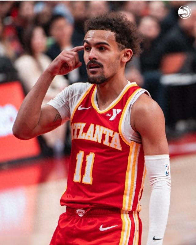 共和报：米兰正加速推进签回蒂亚戈-席尔瓦的交易（共和报：米兰加速推进蒂亚戈-席尔瓦回归签约）