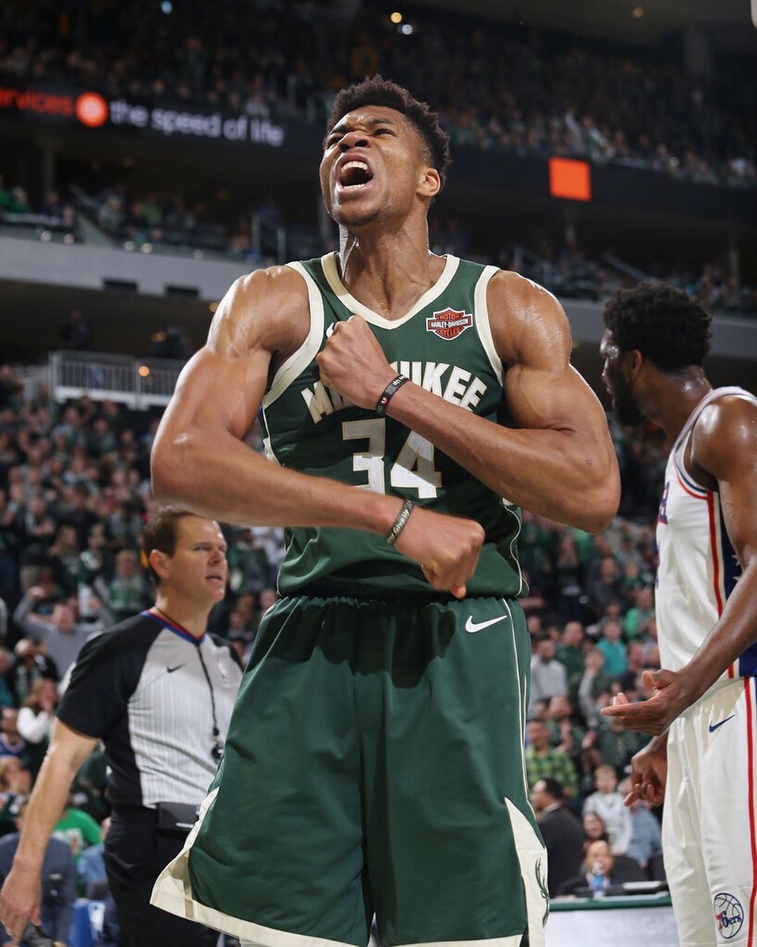 英冠前瞻：考文垂盼主场破咒巩固榜首，斯旺西欲终结客场连败（英冠前瞻：考文垂盼主场解咒稳固榜首之位，斯旺西力争终结客场连败）