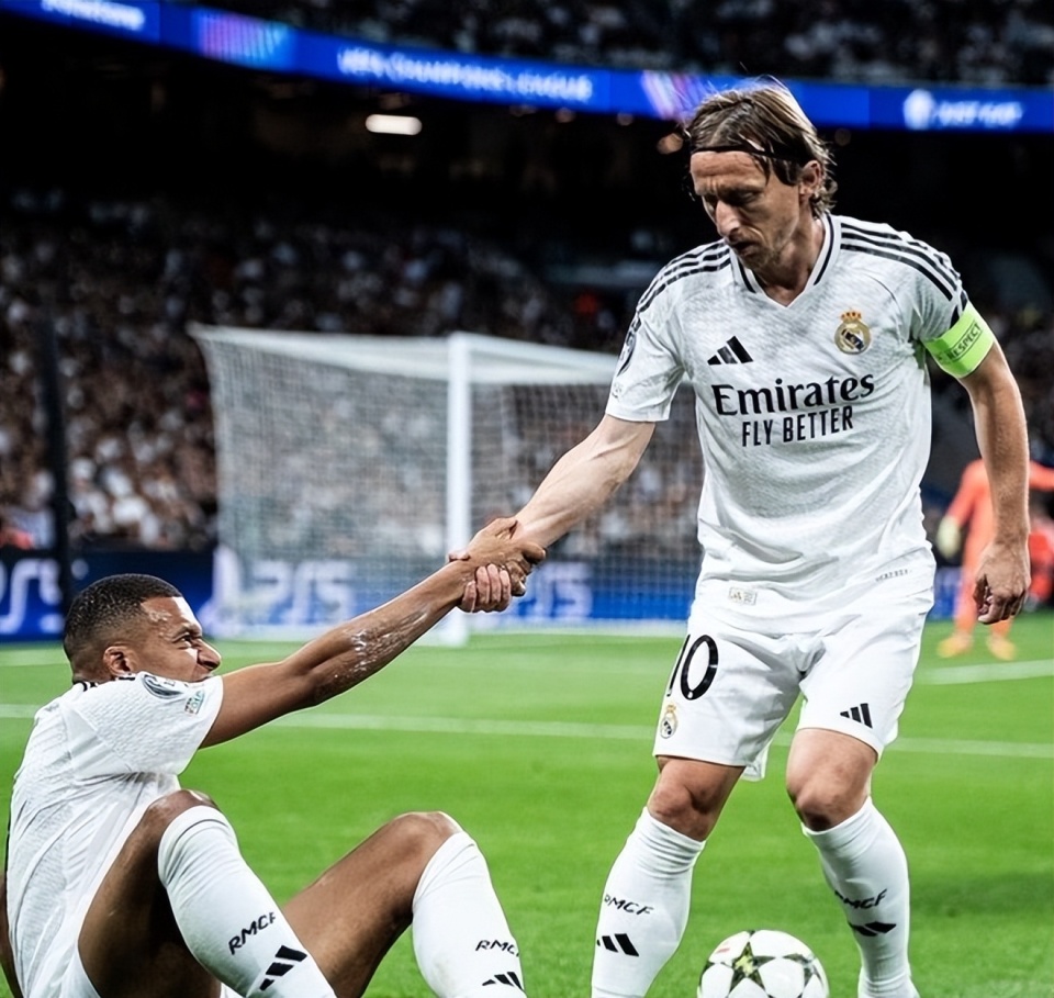 2026赛季网球联合杯公布入围名单 张之臻领衔中国队参赛（网球联合杯2026赛季入围名单出炉，张之臻率领中国队出战）