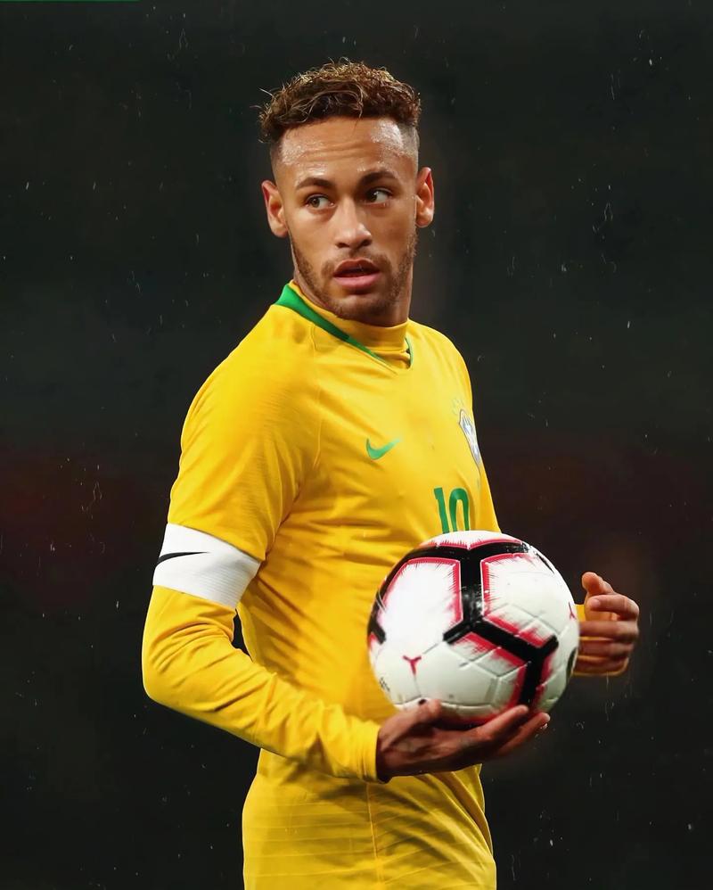 北青：中国之队经营状况不佳，国足集训热身放在国内能省成本（北青：中国之队经营承压，国足将把集训热身留在国内以降成本）