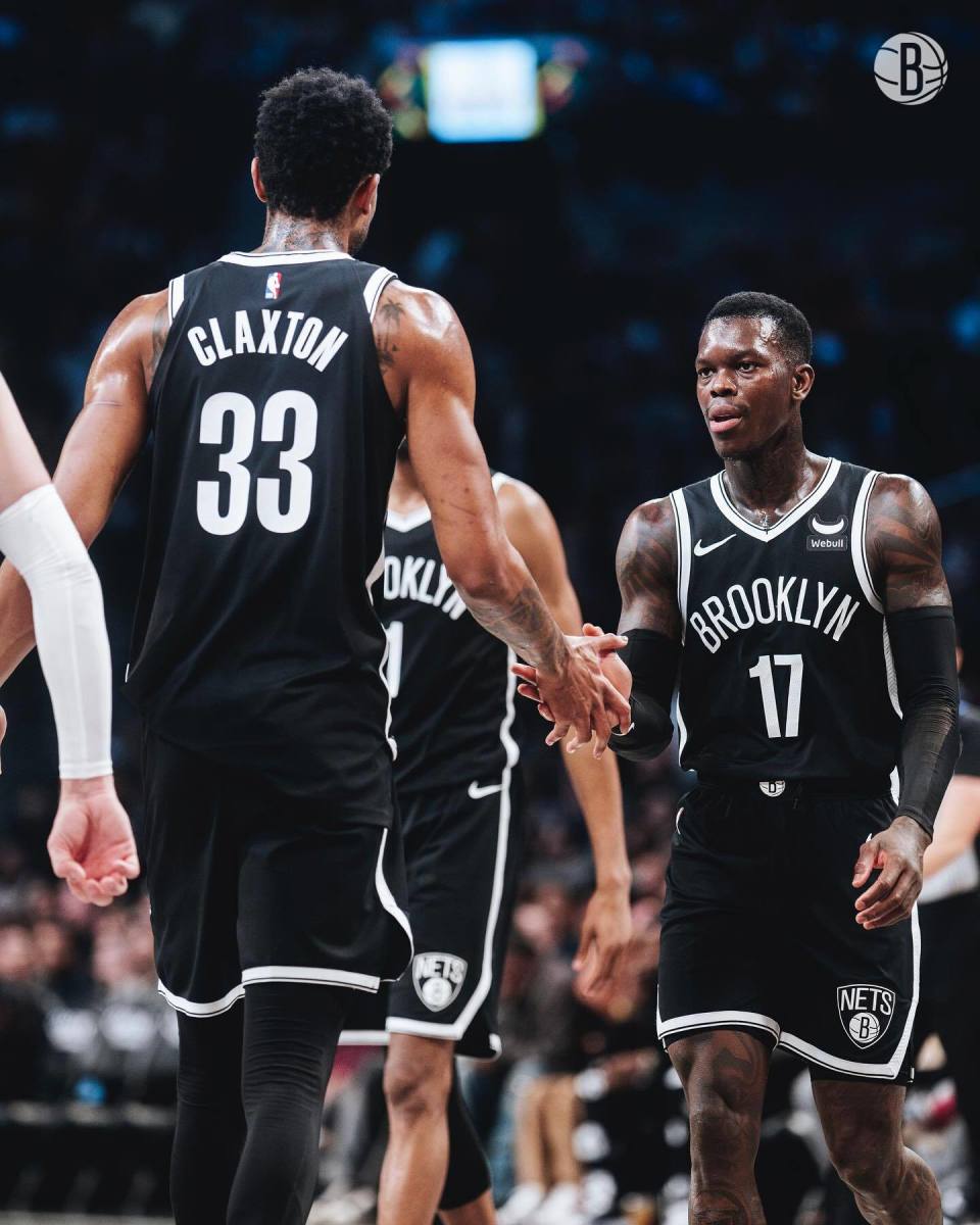 足球财经机构：阿兰希勒96年的转会费放到现在相当于2.25亿镑（足球财经机构估算：希勒1996年转会费按当今物价折合约2.25亿英镑）